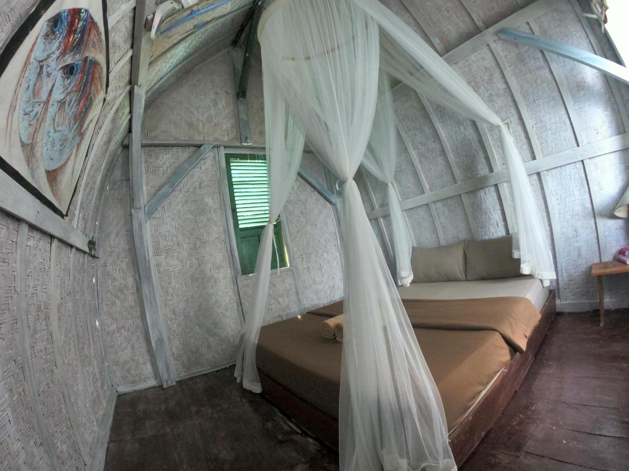 Eco-Tourist Dreamstay Treehouse Tanglad Номер фото